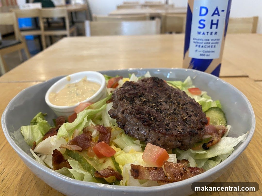 Burger Salad with Dash Water