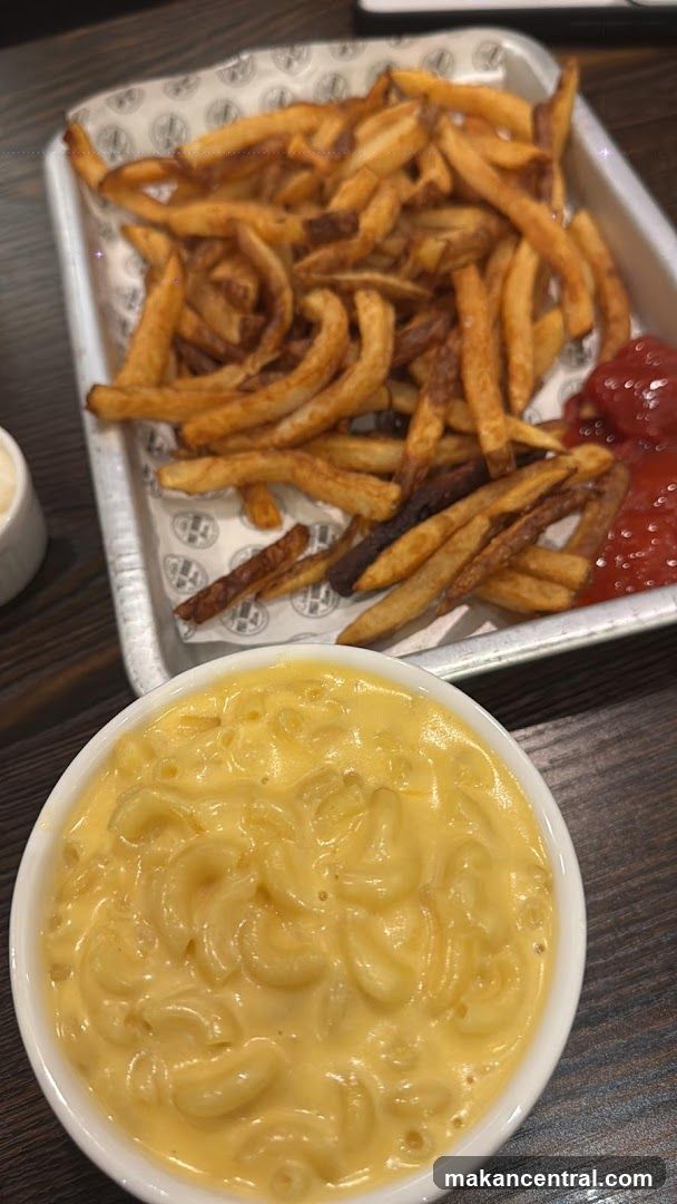 Macaroni and Cheese with French Fries
