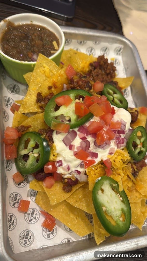 Nachos with Toppings