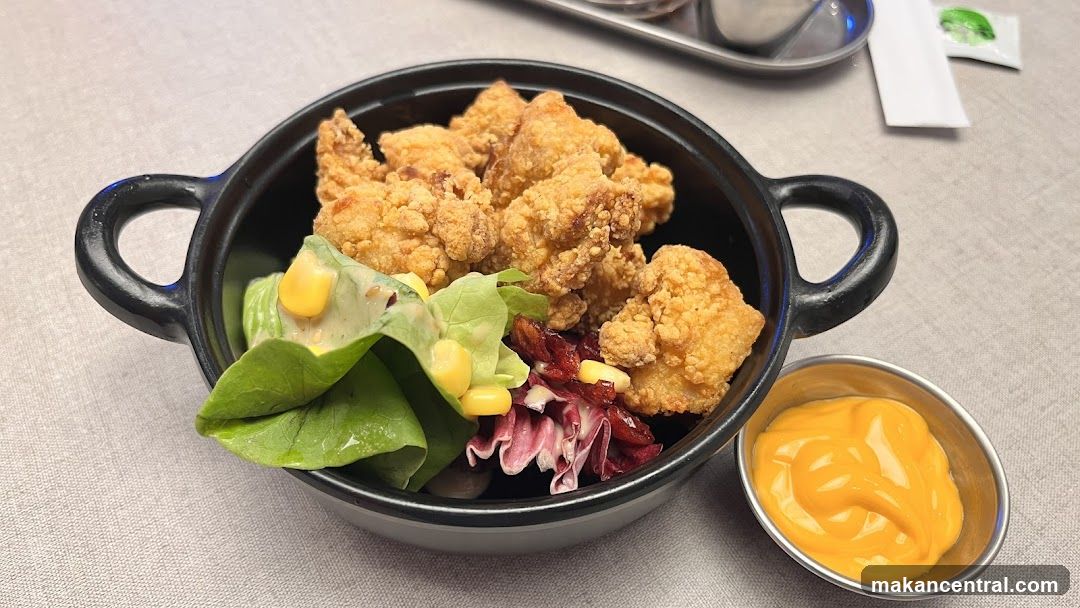 Fried Chicken Bites with Salad