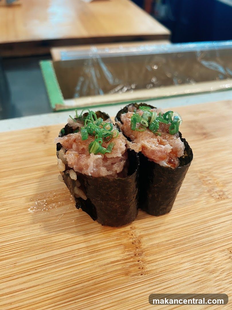 Spicy Tuna Gunkan Maki