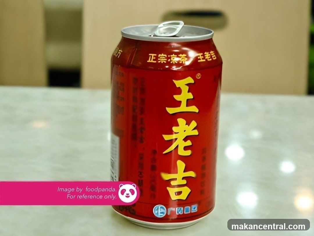 Red Can of Wanglaoji Herbal Tea