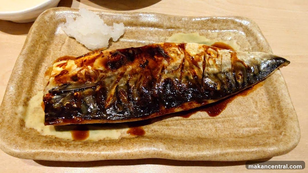 Grilled Mackerel with Grated Daikon