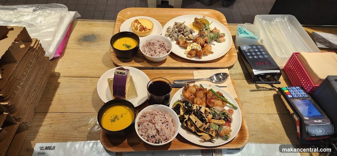 Cafe MUJI Meal Trays
