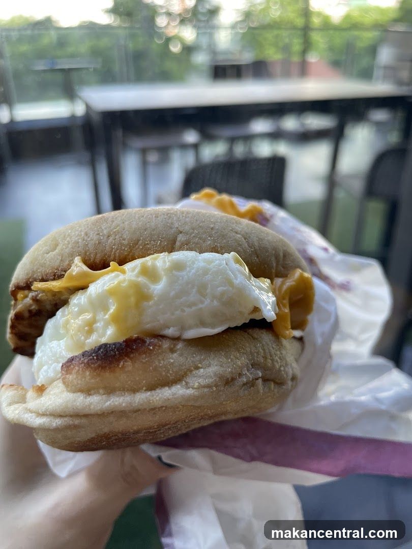 Breakfast sandwich