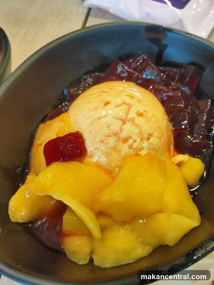 Mango Ice Cream with Jelly and Fruit