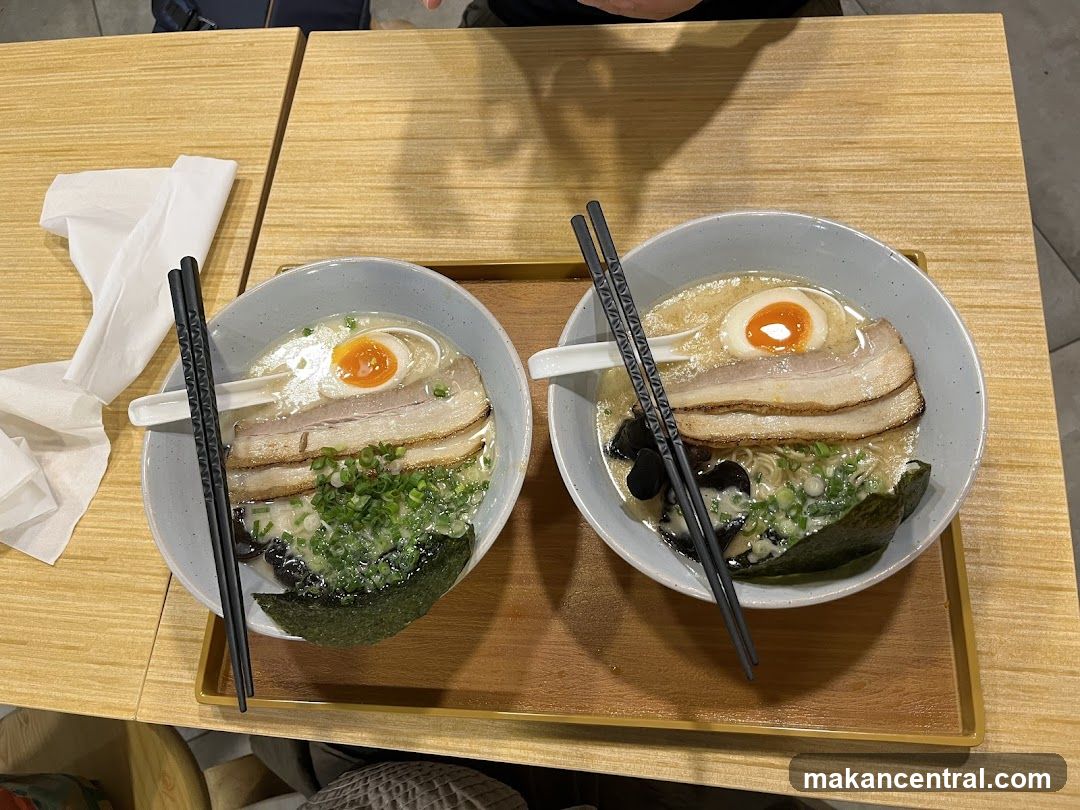 Two bowls of ramen