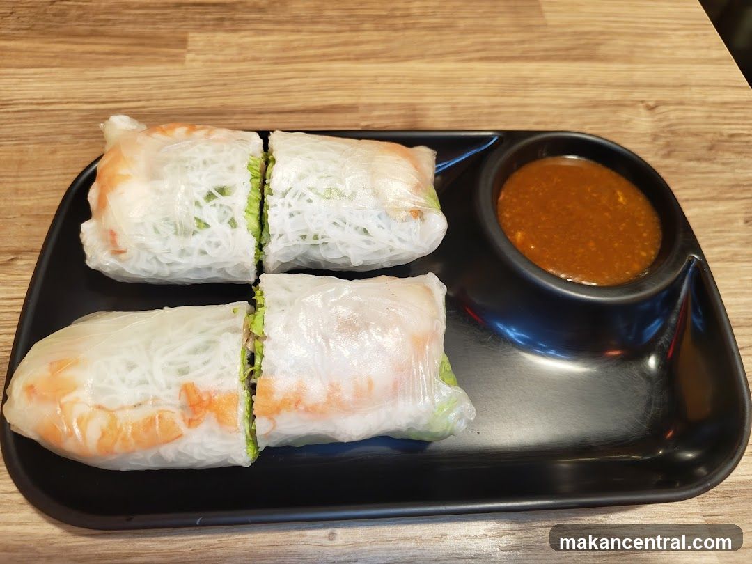 Fresh Spring Rolls with Peanut Sauce