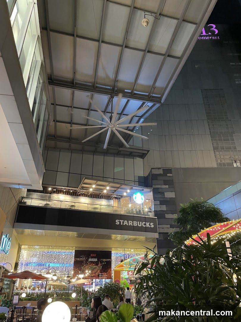 Starbucks Storefront