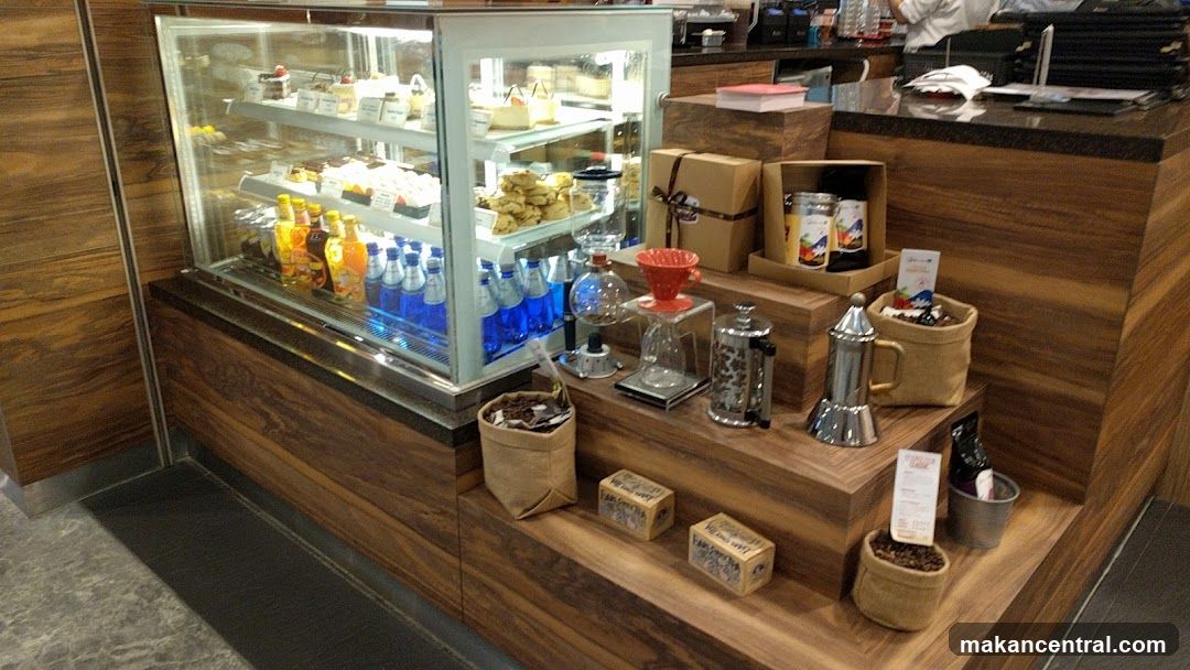 Dessert Display and Coffee Accessories