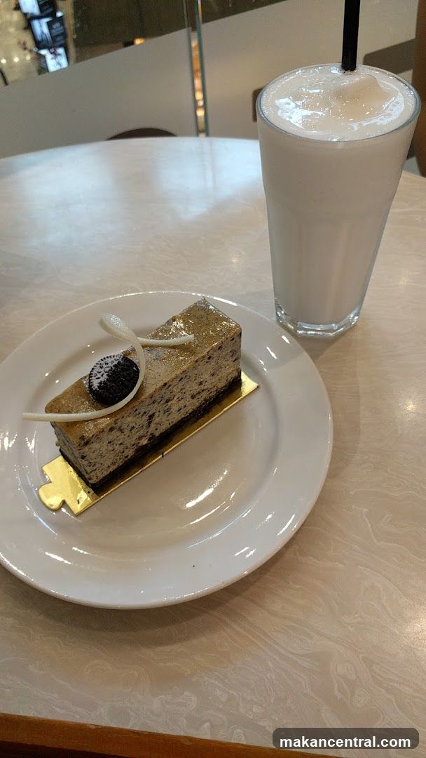 Oreo Cheesecake and Milkshake