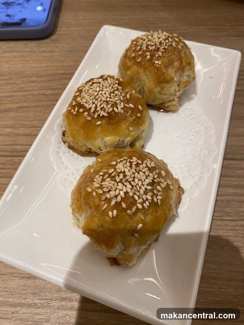 Baked Buns with Sesame Seeds
