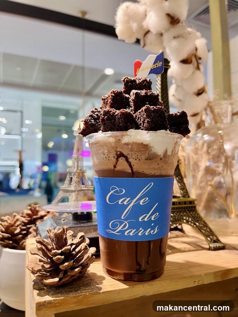 Chocolate Drink with Brownies