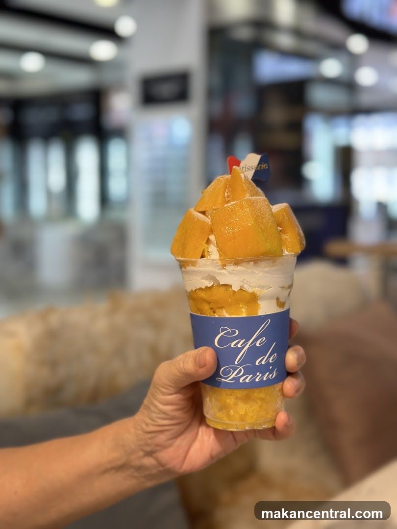 Mango dessert with whipped cream