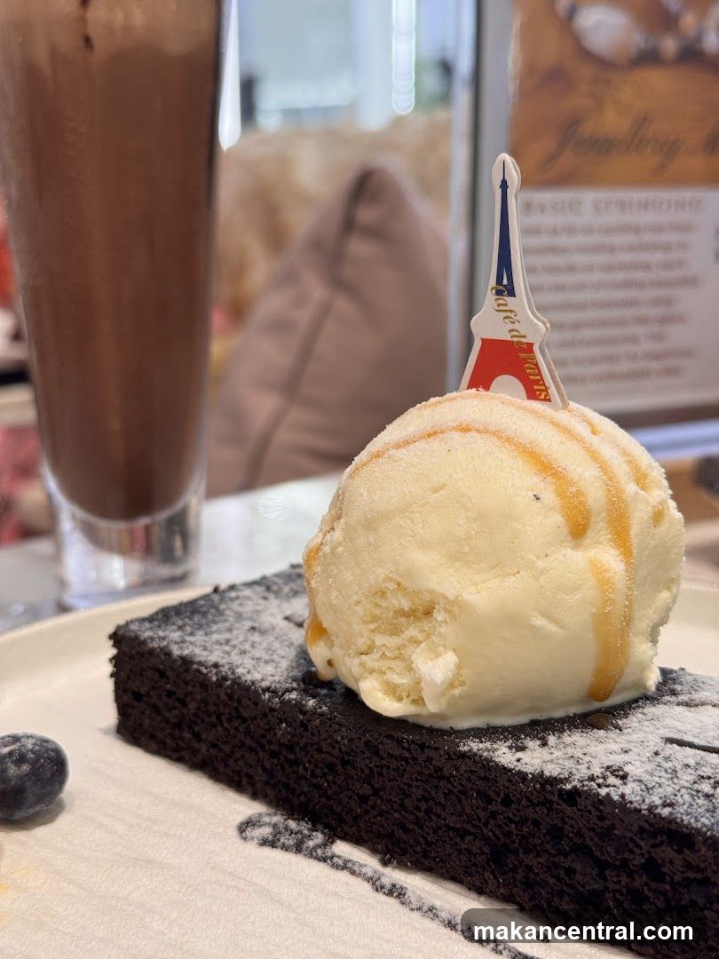 Brownie with Ice Cream