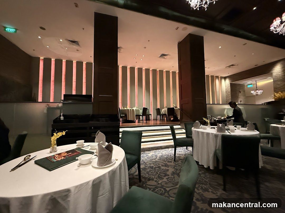 Elegant Restaurant Dining Room