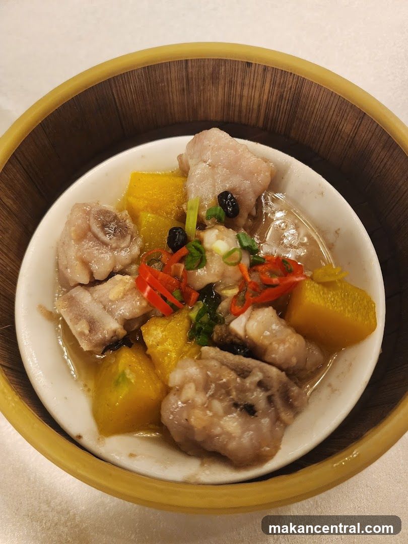 Steamed Pork Ribs with Pumpkin