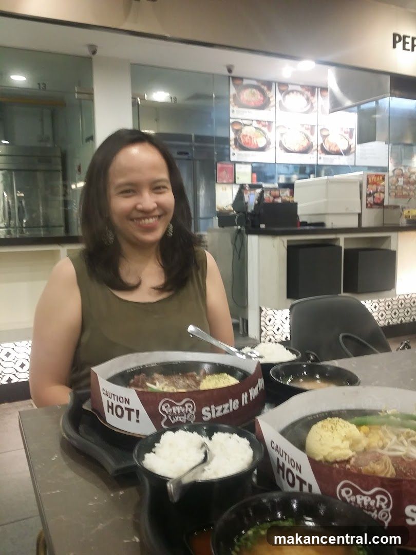 Woman at Pepper Lunch