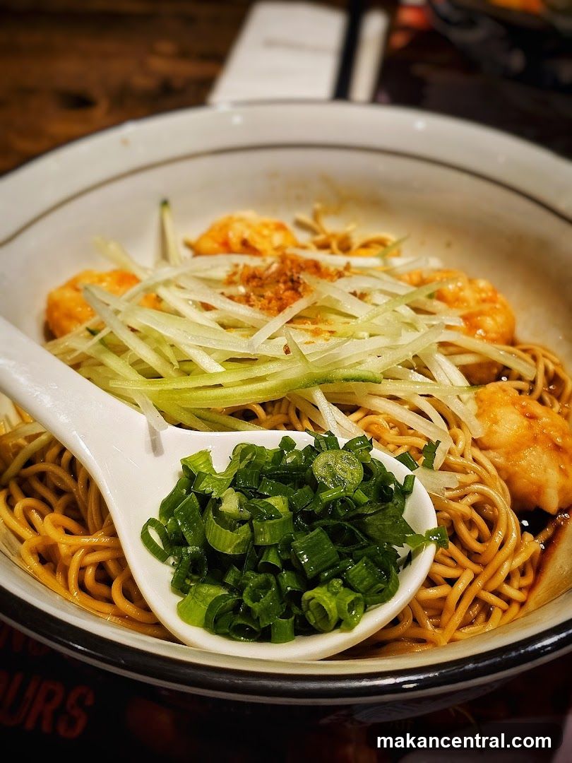 Noodles with Toppings