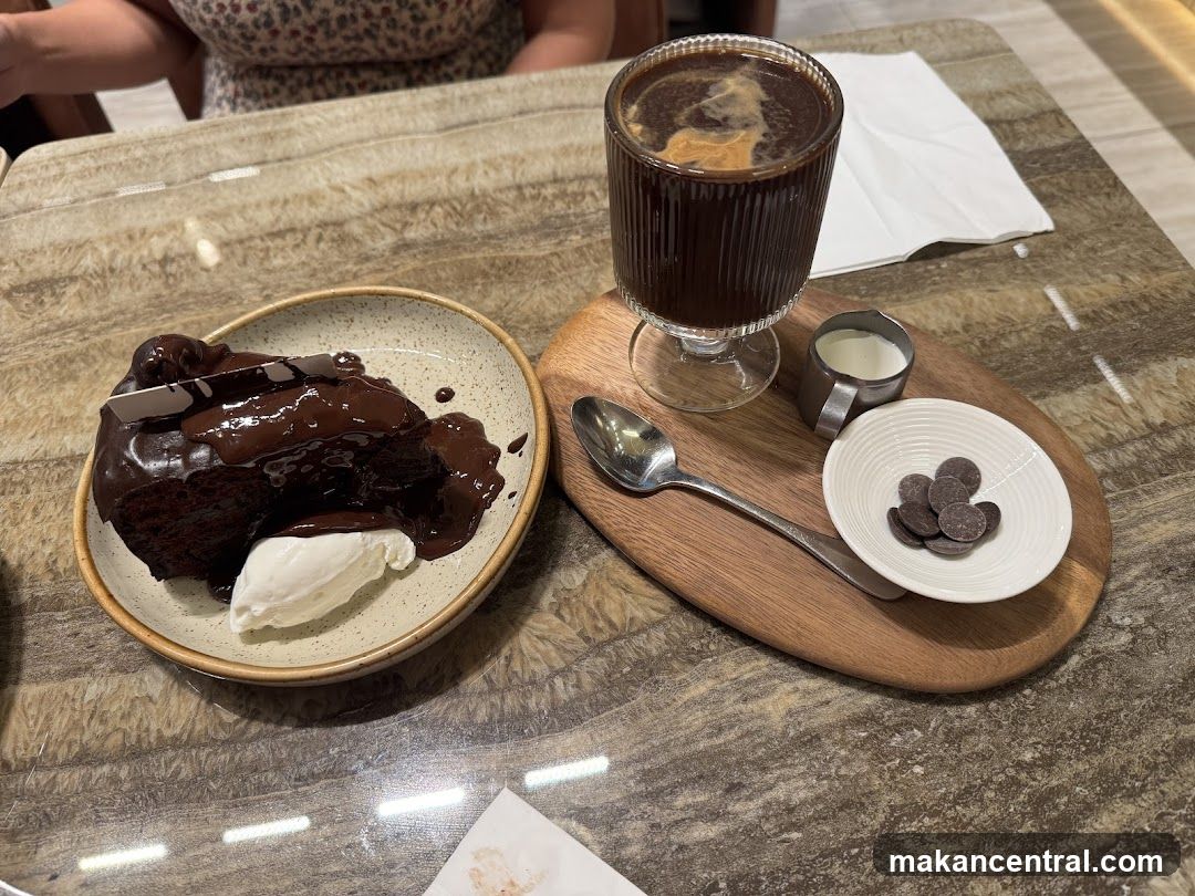 Chocolate cake with coffee