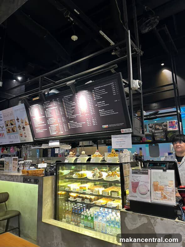 Dessert Cafe Counter