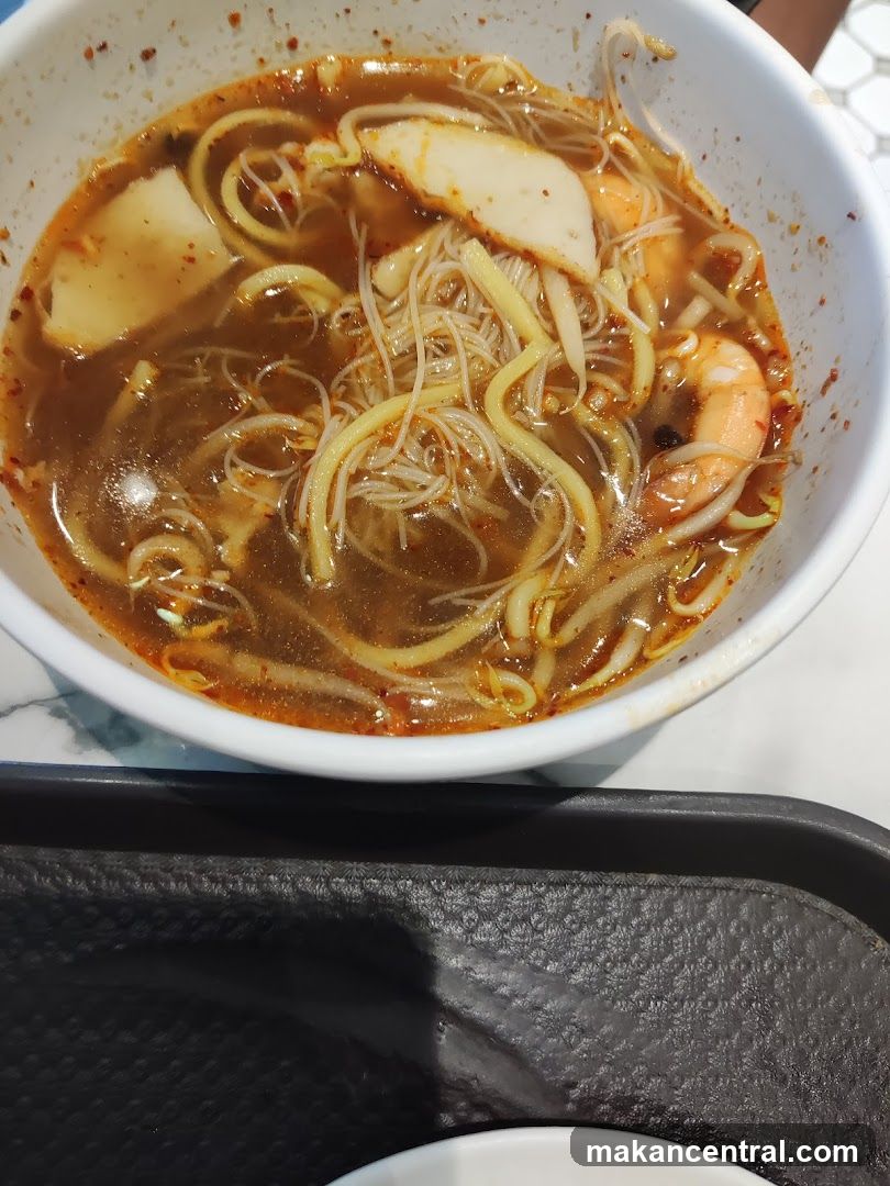 Noodle Soup with Shrimp and Fish Cake