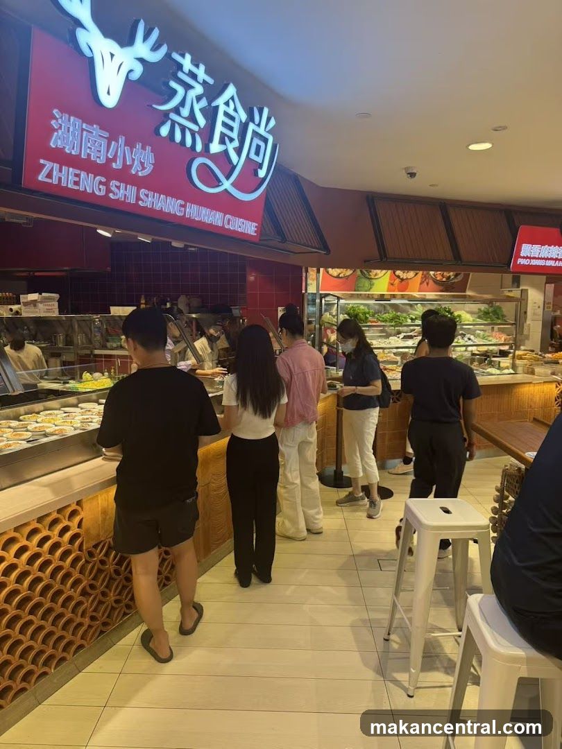 Food court with a Hunan cuisine stall