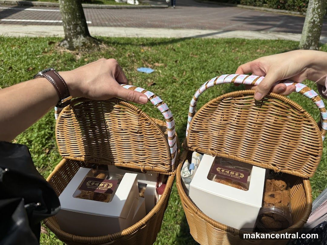 Picnic Baskets with Baked Goods