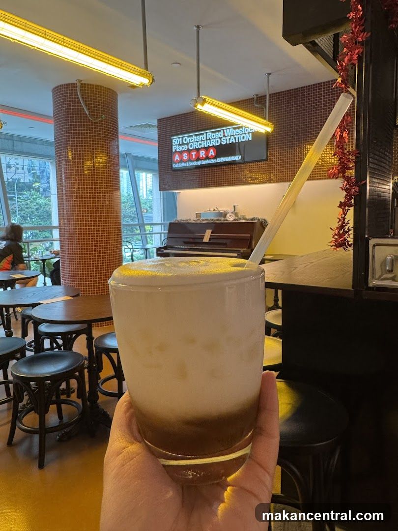 Drink in a cafe