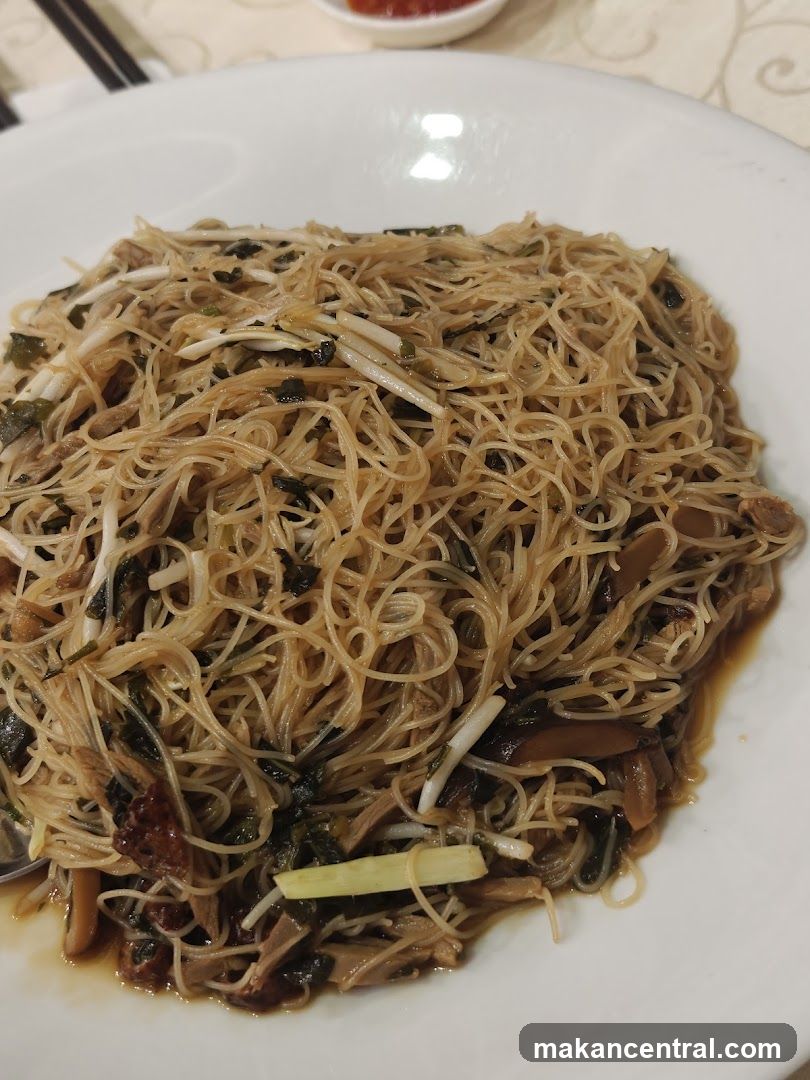 Noodles with Vegetables and Meat