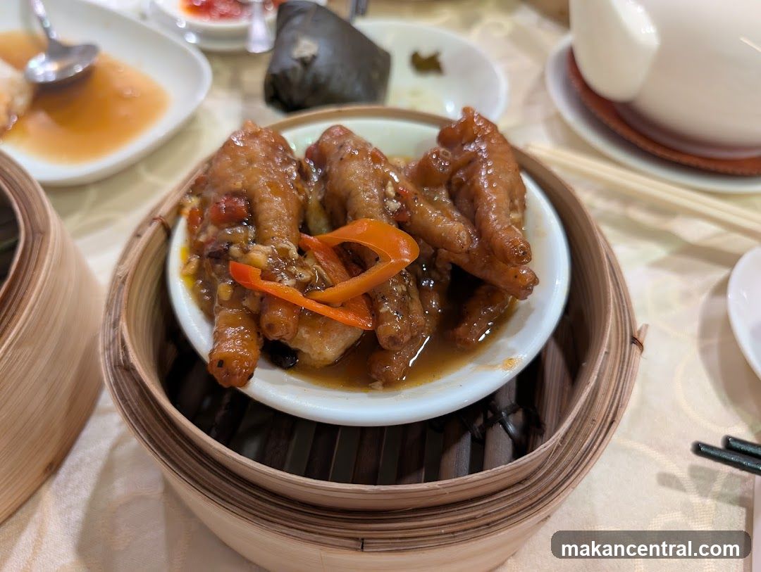 Steamed Chicken Feet