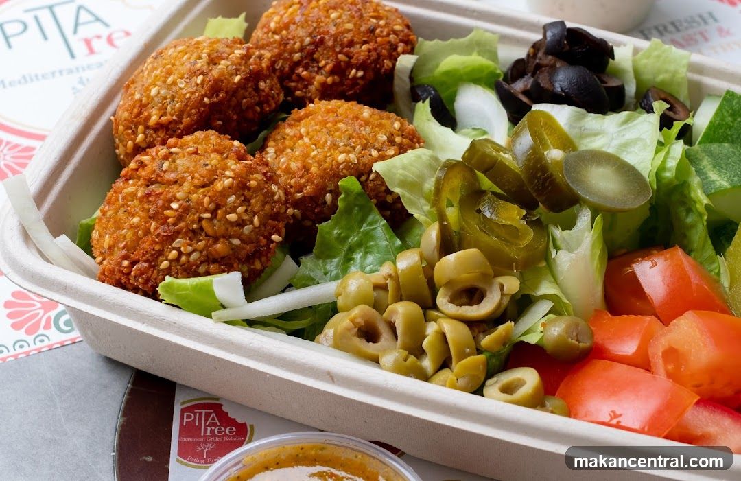 Falafel Salad