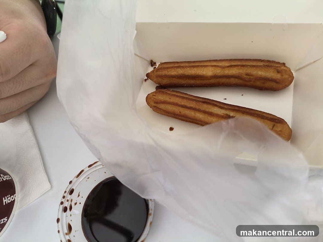 Churros with Chocolate Dip