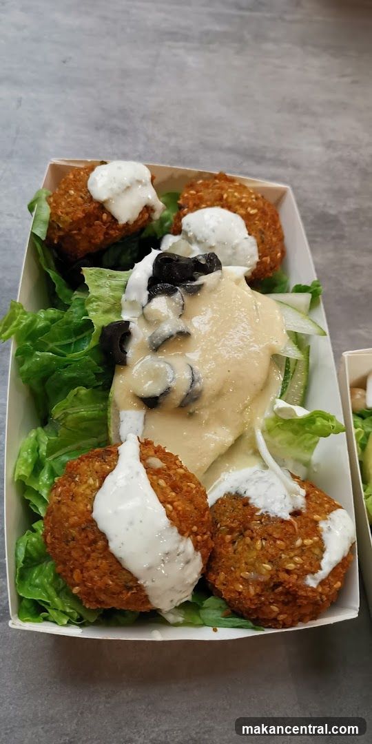 Falafel Salad