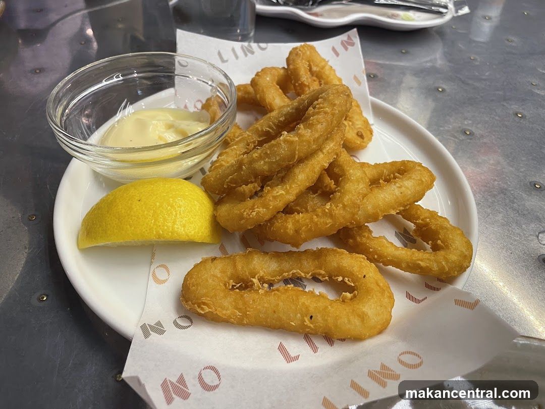 Fried Calamari with Lemon and Aioli