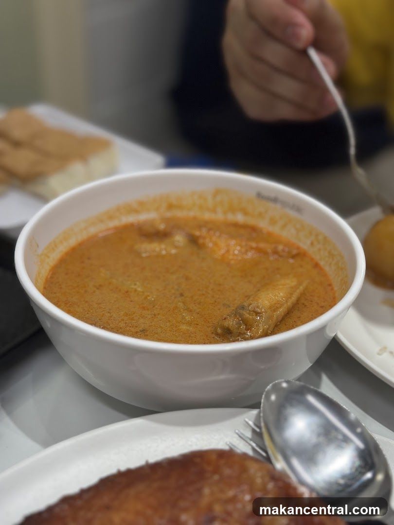 Curry with Chicken and Bread