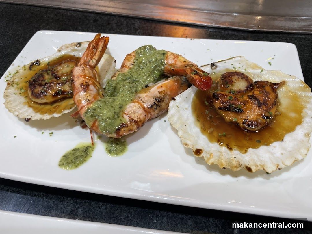 Grilled Prawns and Scallops