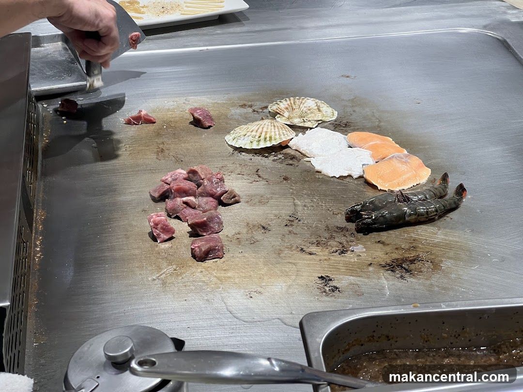 Teppanyaki Cooking