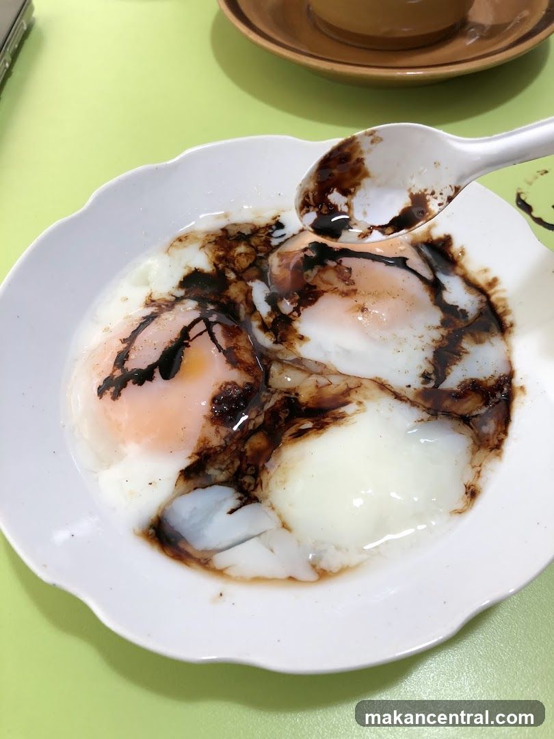 Soft-boiled eggs with soy sauce