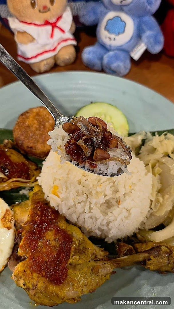 Nasi Lemak with Fried Chicken