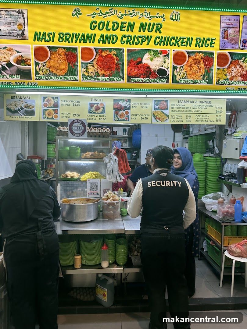 Golden Nur Nasi Biryani and Crispy Chicken Rice Stall