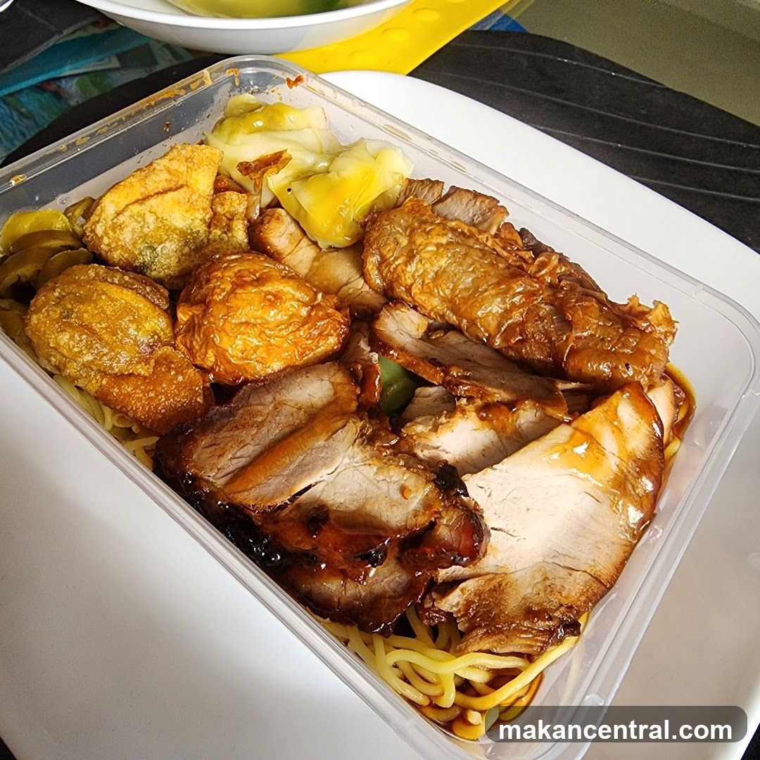 Takeout Noodles with Meat and Wontons