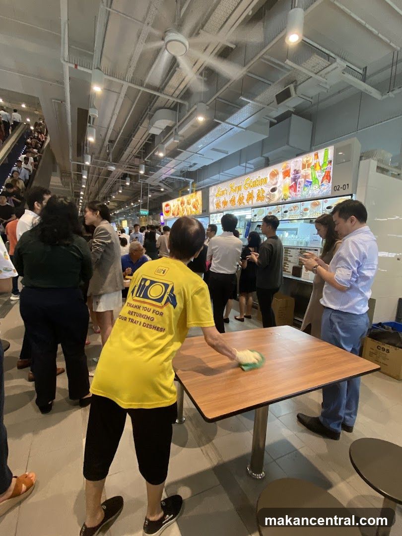 Food court cleaning