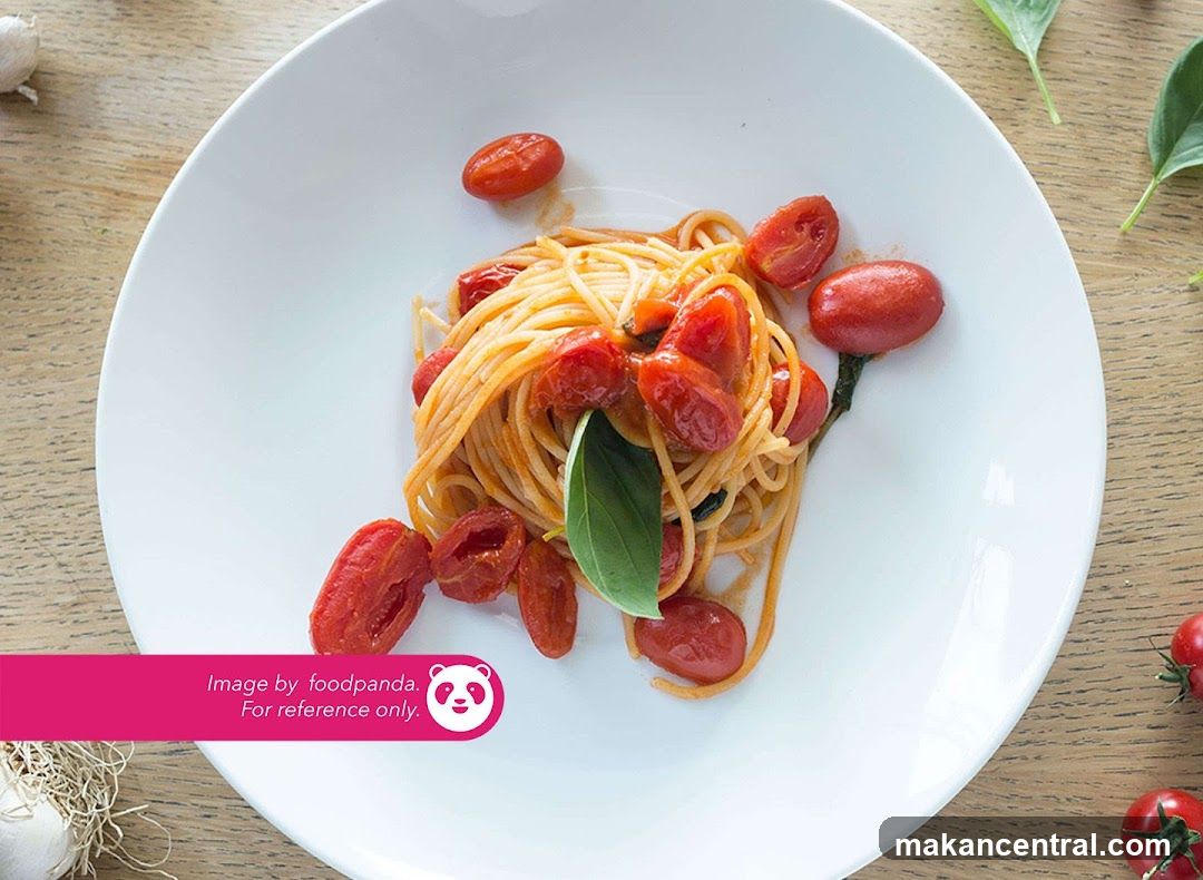 Spaghetti with Cherry Tomatoes