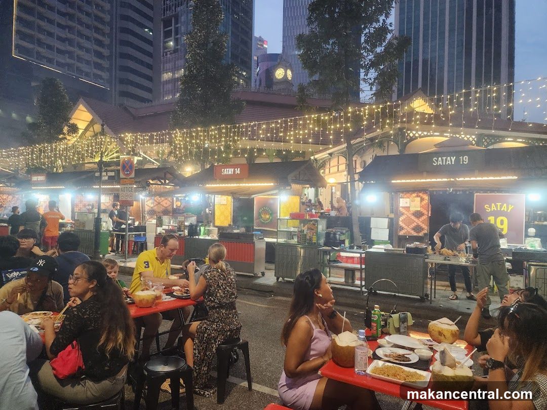 Outdoor Food Stalls at Dusk