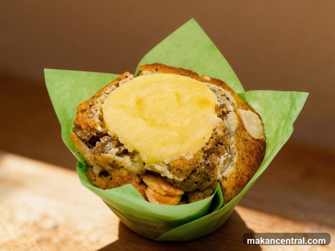 Muffin with Topping