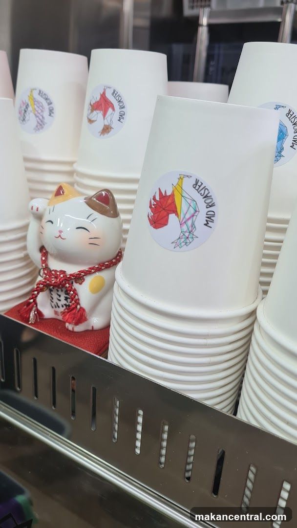 Coffee Cups and Maneki-neko