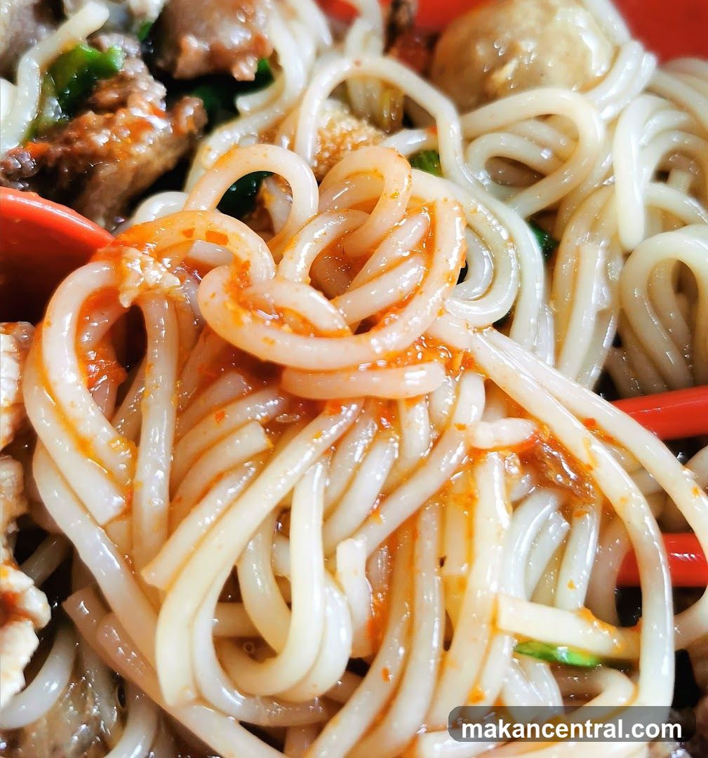 Noodles with Meat and Sauce