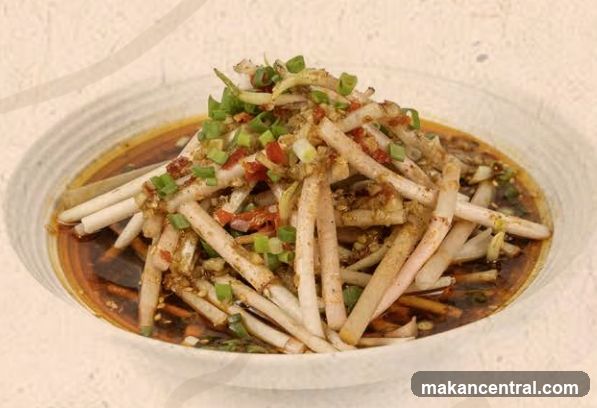 Spicy Shredded Radish Salad