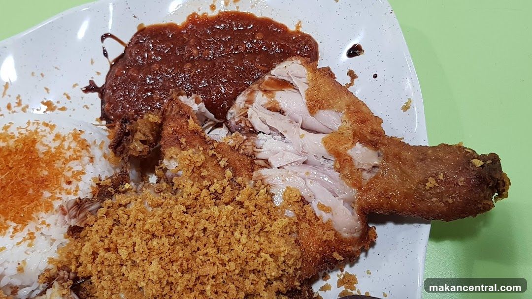 Fried Chicken with Rice and Sauce